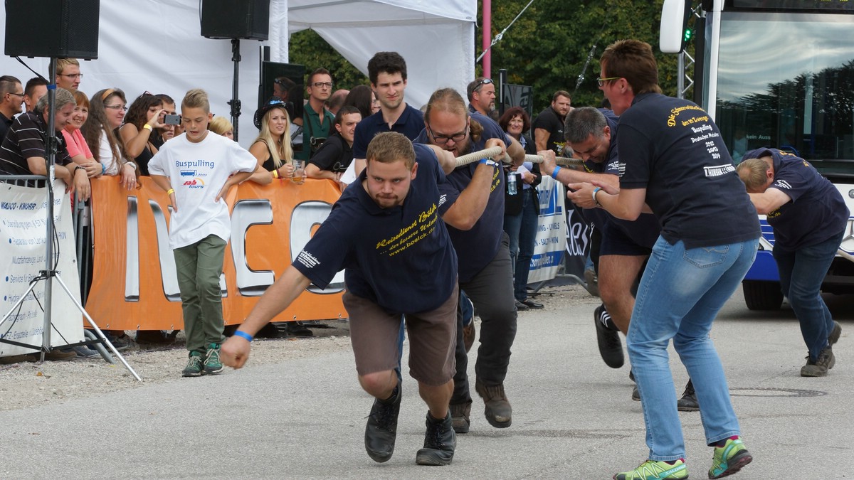 O Fotomagazin /  Austrian open Buspulling 2015 in Wels